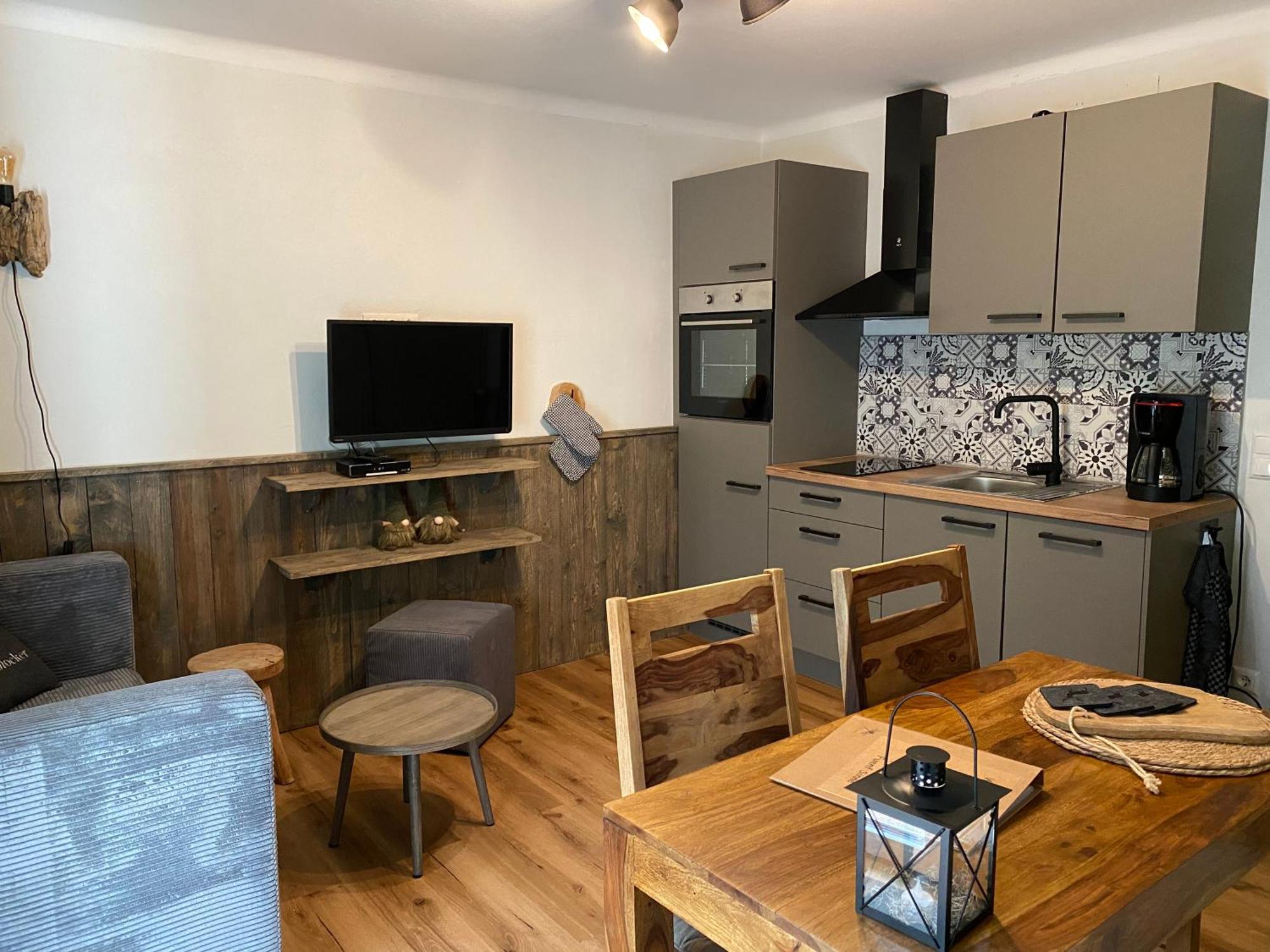 Appartement Brettljause Ferienhaus Fuenf Sinne Döbriach Exterior foto